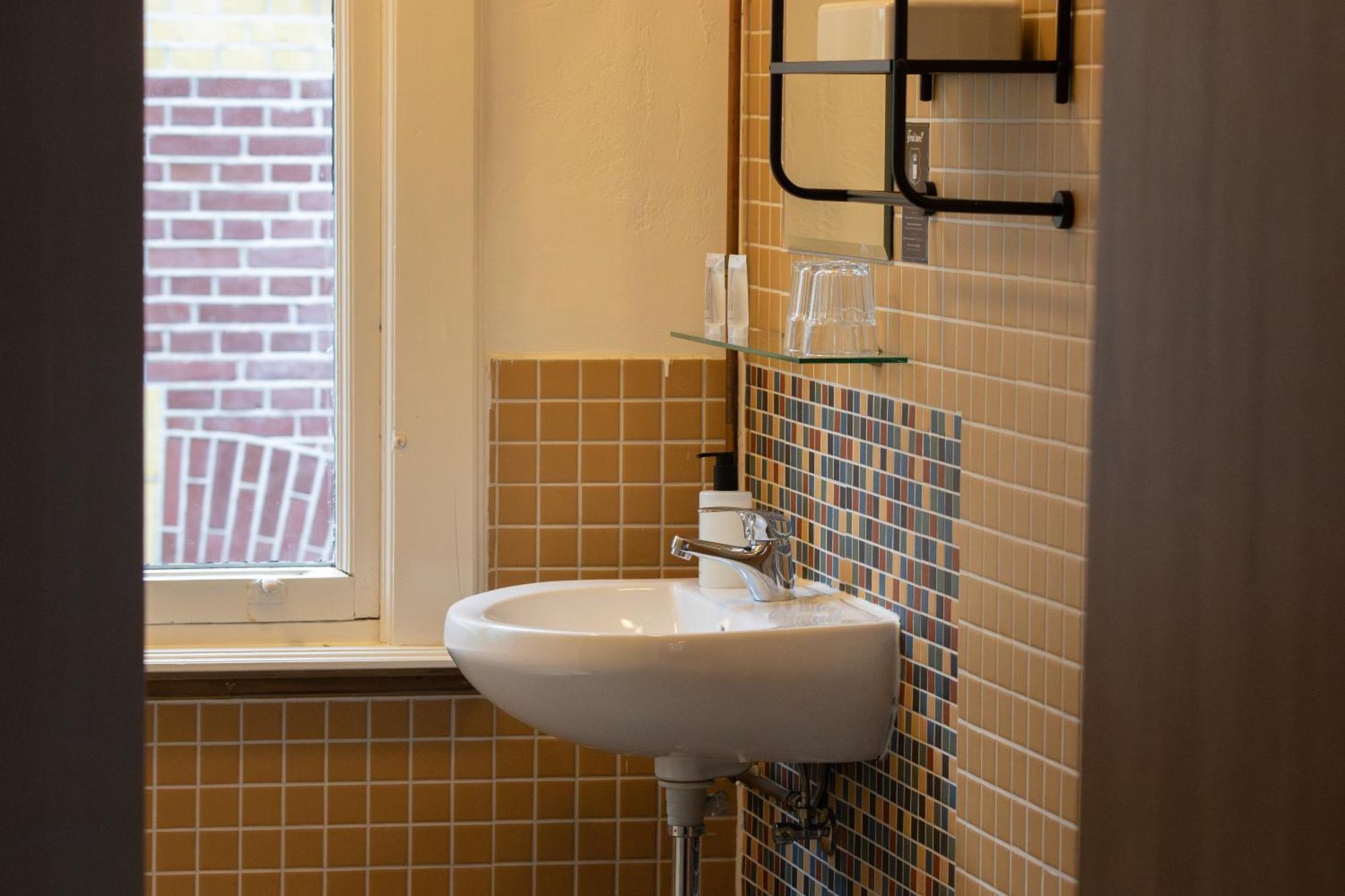 Kings Inn City Hotel Alkmaar Bagian luar foto