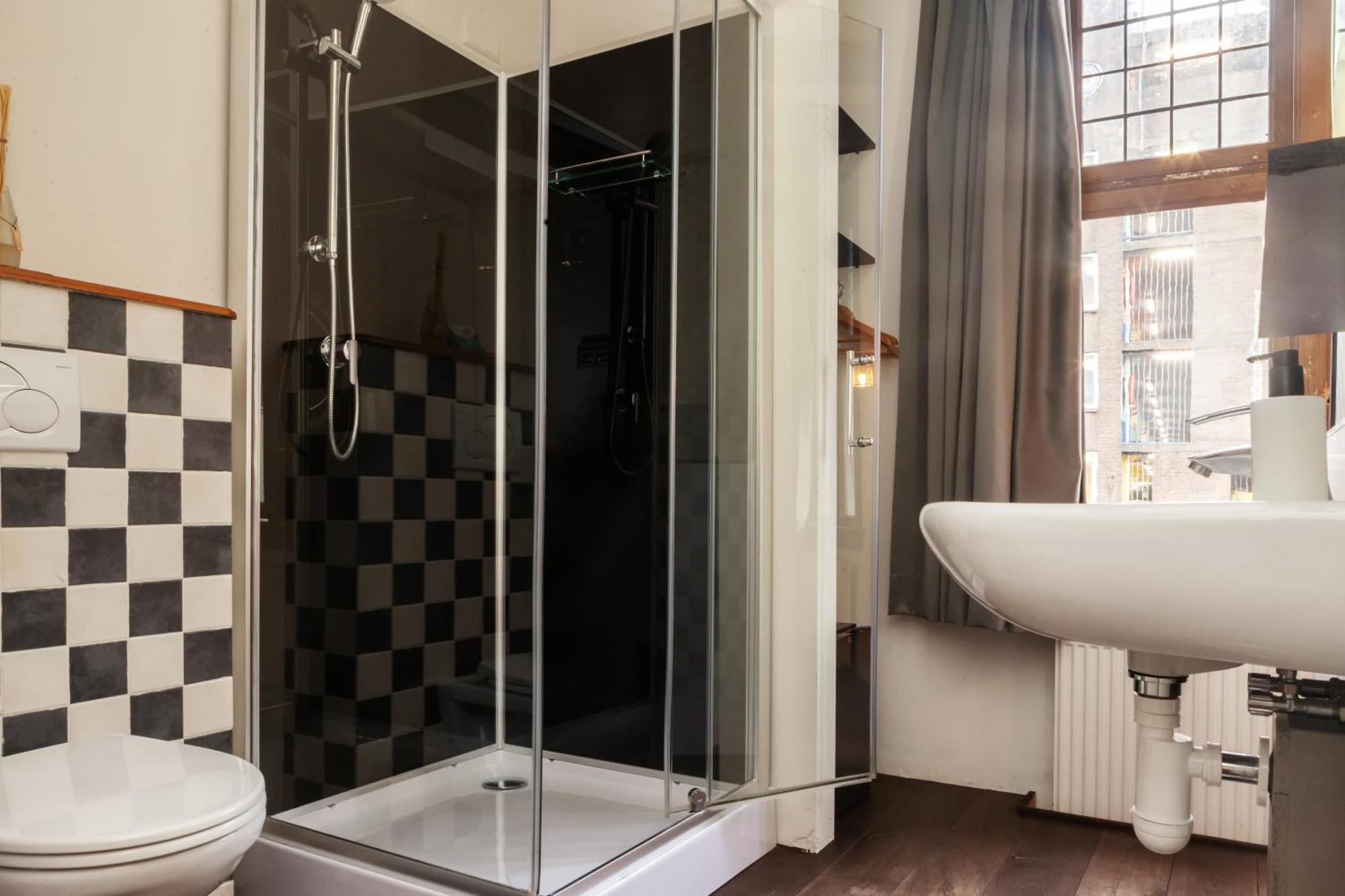 Kings Inn City Hotel Alkmaar Bagian luar foto
